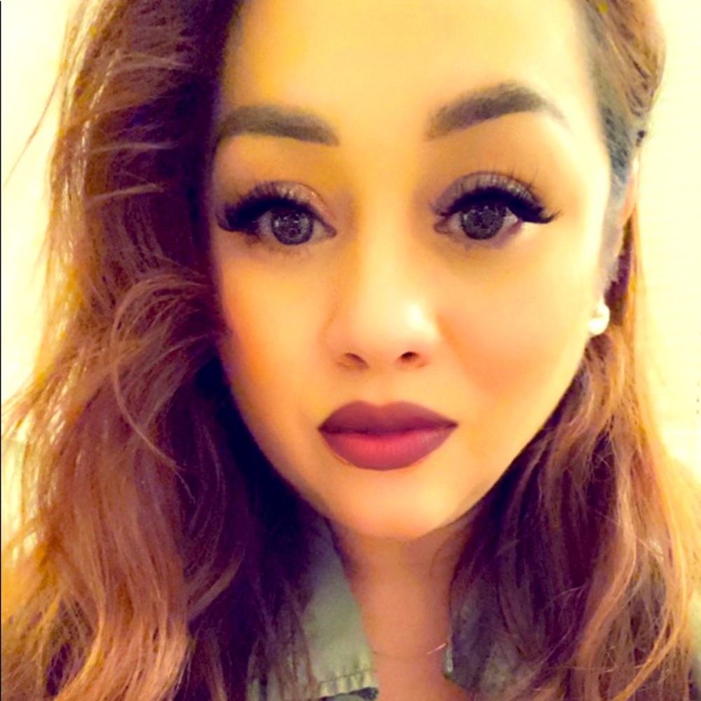Meet your Posher, Jasmin